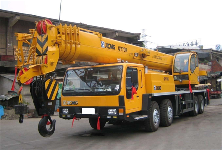 师宗县吊车出租选择重点